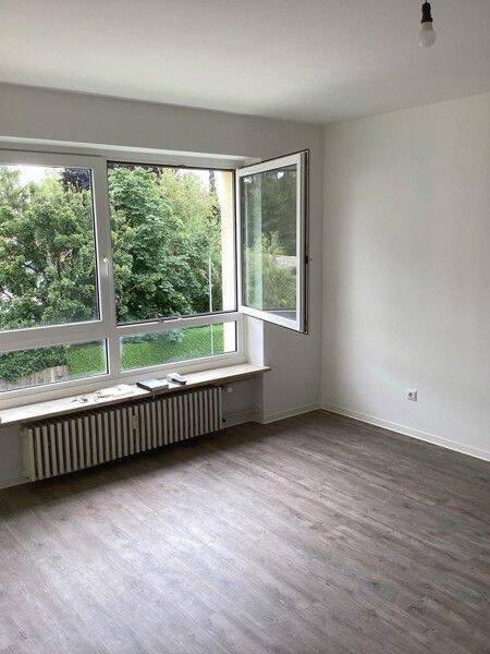 Frisch saniert! Praktische 2-Zimmer-Wohnung mit Balkon, 86899 Landsberg am Lech
