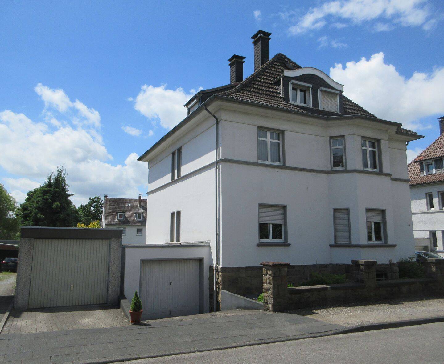Hälfte eines Zweifamilienhauses mit großem Garten, 58089 Hagen