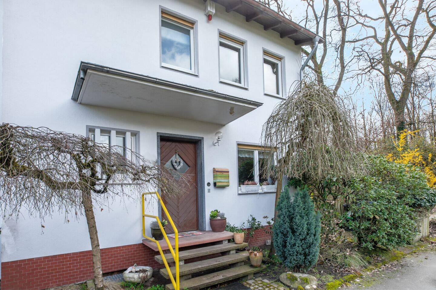Doppelhaushälfte mit schönem Garten am Waldrand, 63225 Langen (Hessen)