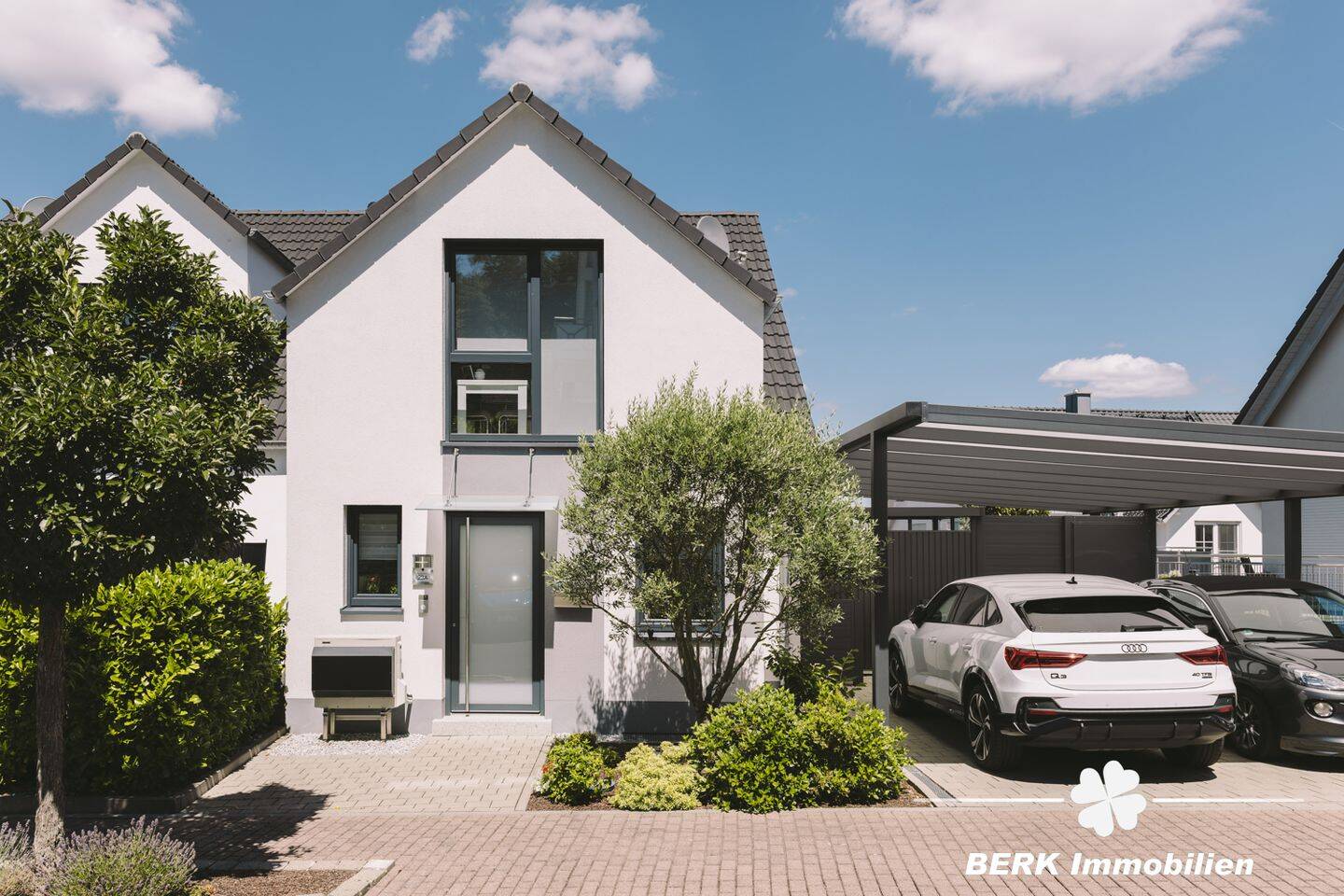 BERK Immobilien – Moderne Doppelhaushälfte mit hochwertiger Ausstattung in ruhiger Bestlage von Haibach-Grünmorsbach, 63808 Haibach