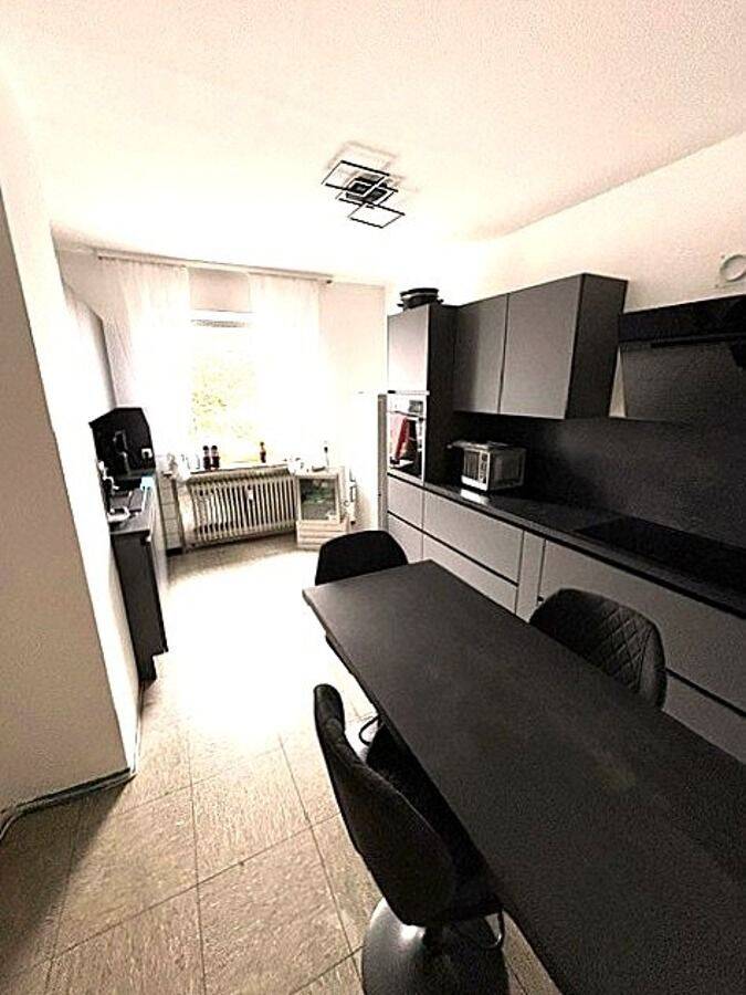 Zentral wohnen in Niestetal: Gepflegte 5 ZKB mit EBK und Stellplatz, 34266 Niestetal