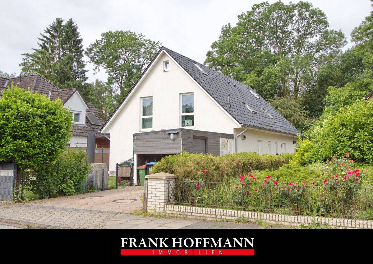 Moderne Doppelhaushälfte mit Stellplatz in Hamburg Farmsen Berne, 22159 Hamburg (Wandsbek Bramfeld Farmsen-Berne Sasel Tonndorf)