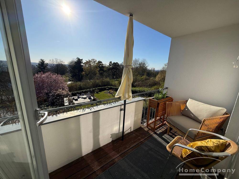 27745 HomeCompany Dresden Möbliert/Furnished 2,5-Zimmer-Wohnung mit Balkon und Terrasse in Dresden-Wachwitz max. 2 Personen!