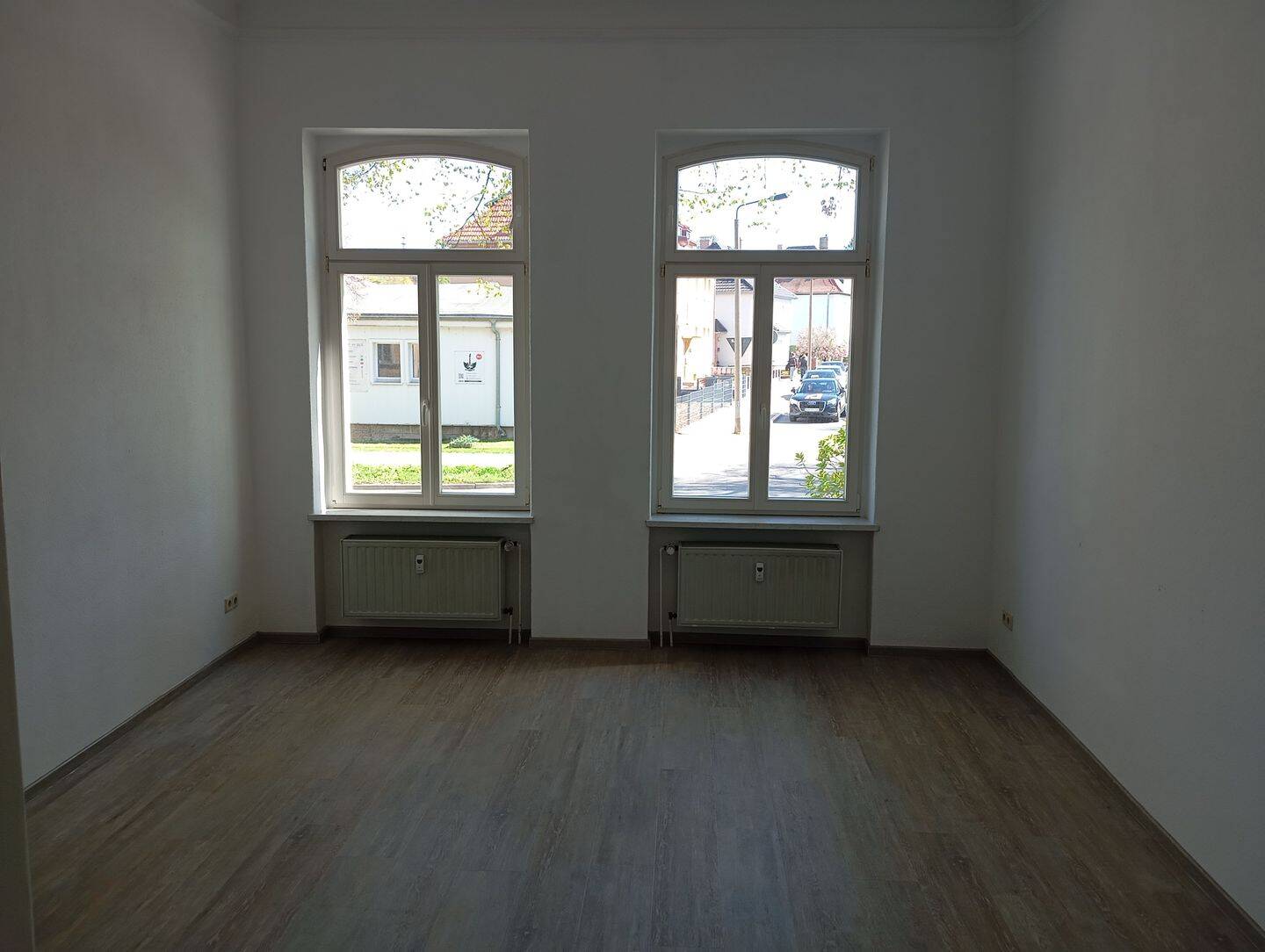 Charmante 3-Zimmer-Erdgeschosswohnung mit sonniger Terrasse und idyllischem Gartenblick, 6618 Naumburg (Saale)