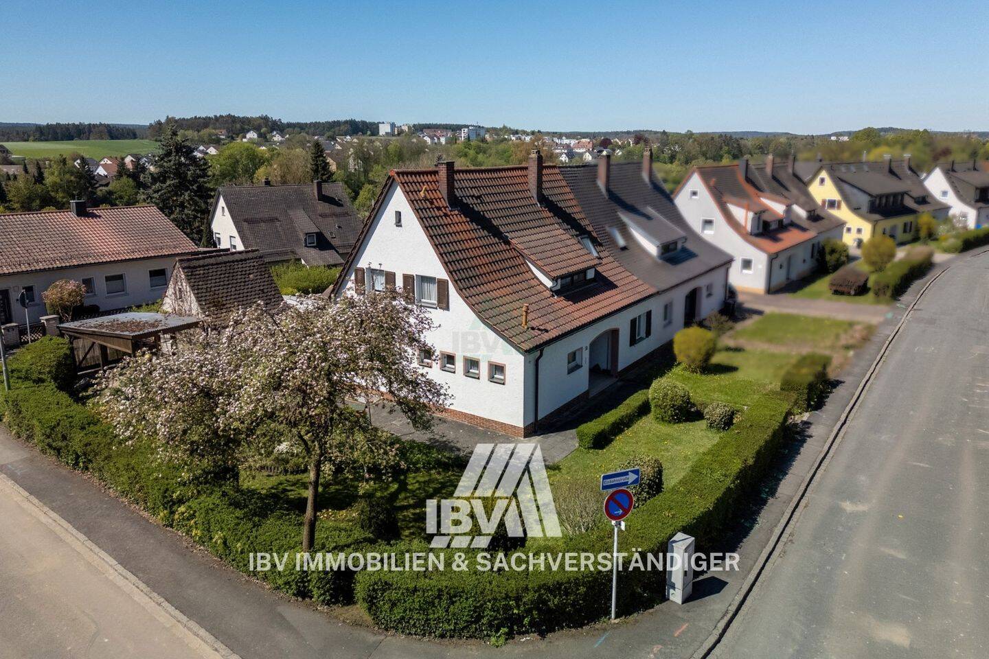 Doppelhaushälfte in Sulzbach-Rosenberg, 92237 Sulzbach-Rosenberg