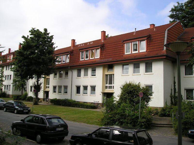 Reinkommen und Wohlfühlen: schöne, renovierte 3-Zi.-Wohnung mit Ausblick!, 49080 Osnabrück (Kalkhügel Wüste)