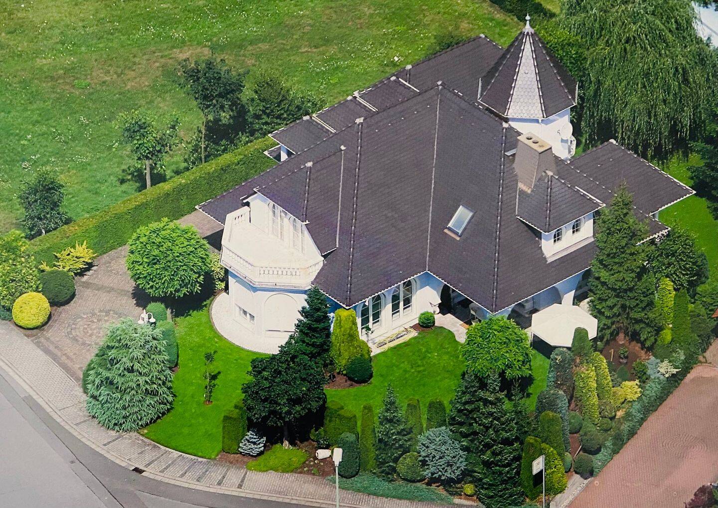 Repräsentative Villa mit ELW – Für Menschen, die das Besondere lieben, 66862 Kindsbach