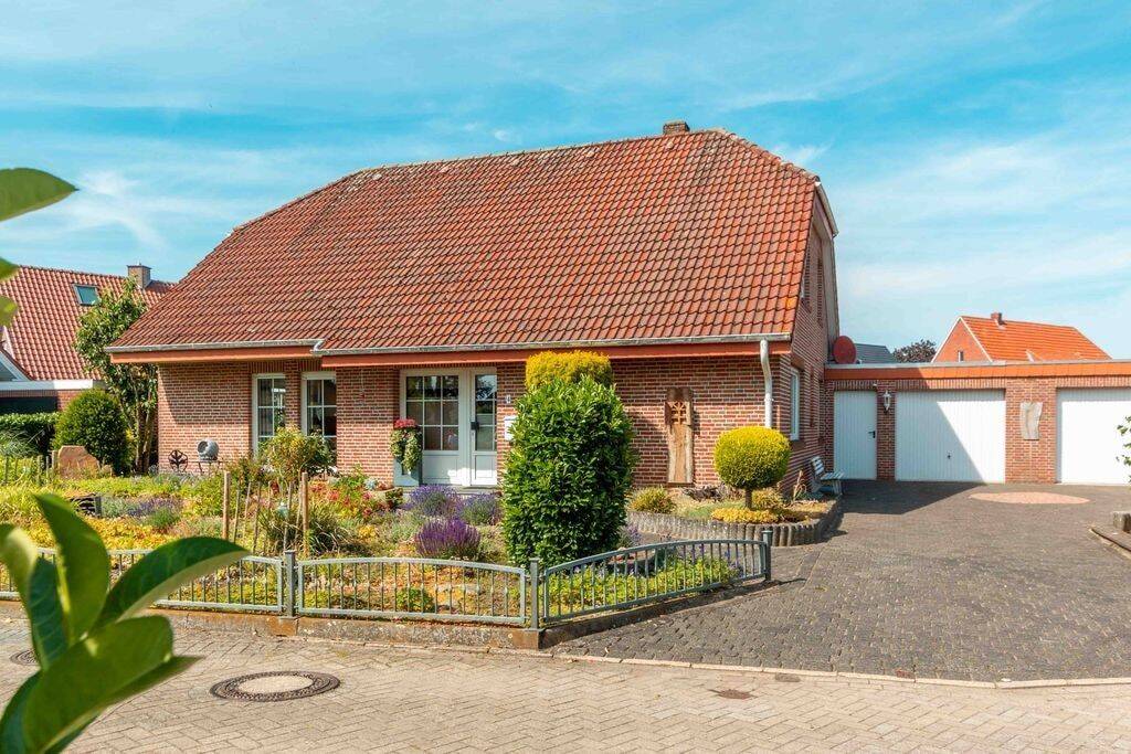 Idyllisches Haus mit Wintergarten und großem Grundstück, 49828 Neuenhaus