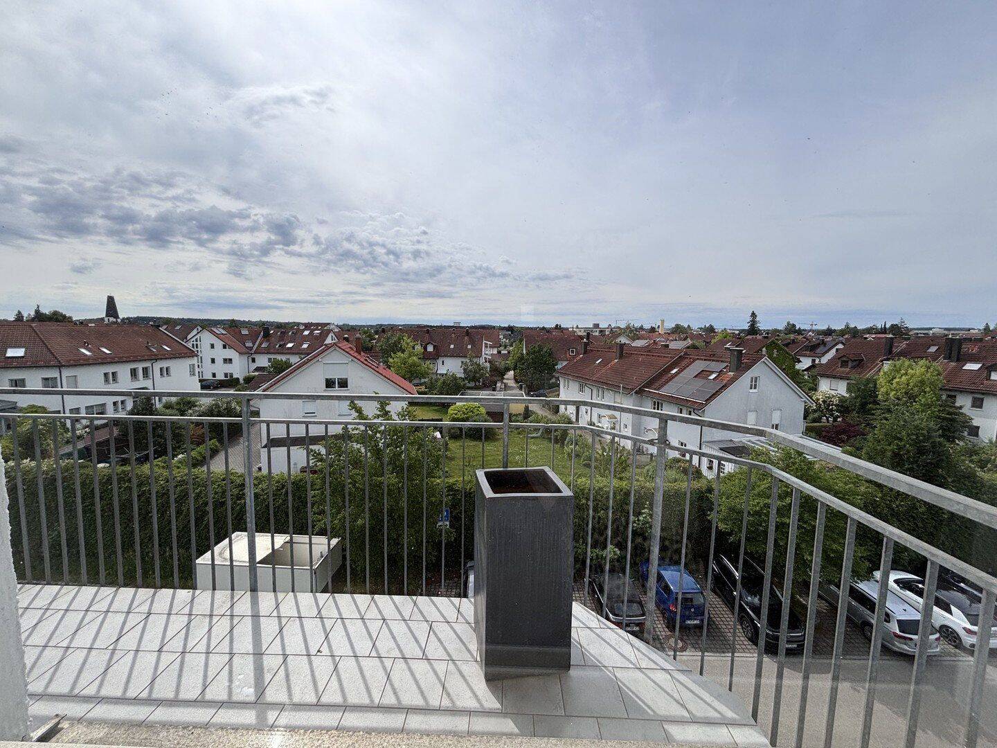 sehr schöne,große STUDIO-Wohnung m. Büro, Panoramablick bis zu den Alpen (GF ca. 180m2), 82205 Gilching