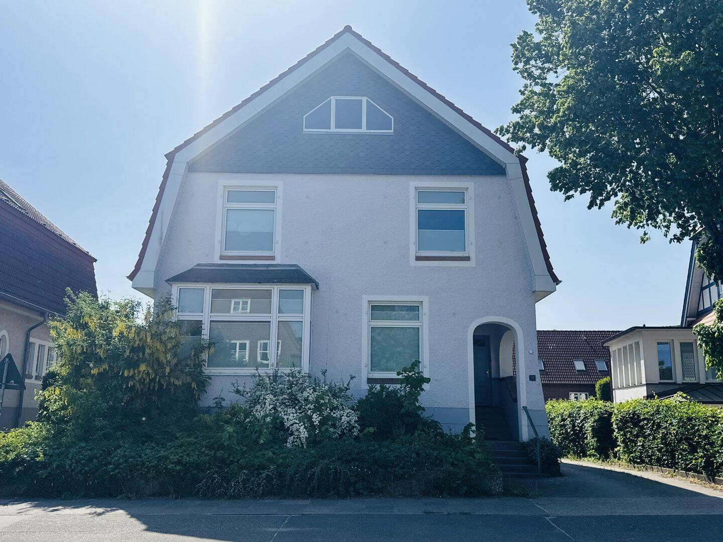 Zwei historische Immobilien auf großzügigem Grundstück – Stadtvilla und Wohnhaus mit genehmigtem Apartmentkonzept!, 24340 Eckernförde