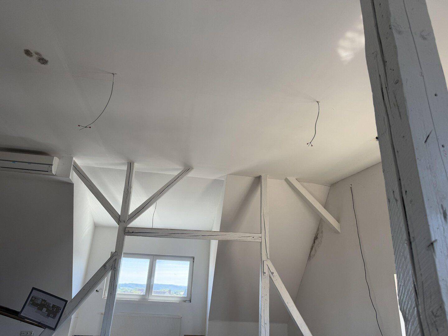Teilrestaurierte Dachgeschosswohnung wegen Herzinfarkt zu verkaufen, 31785 Hameln