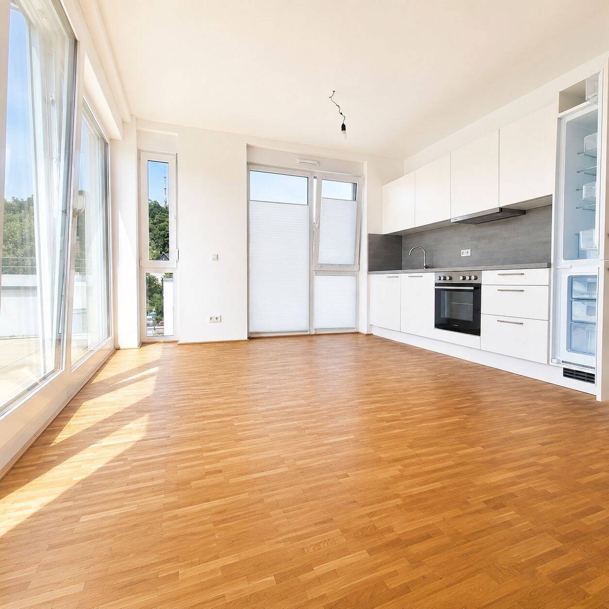 Moderne 2-Zimmer-Dachgeschosswohnung mit großzügiger Dachterrasse & Einbauküche, 66119 Saarbrücken