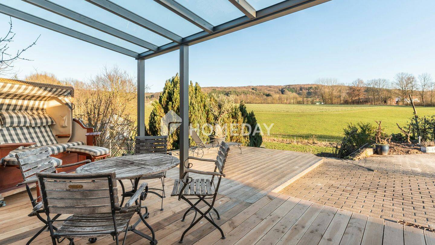 Modernisiertes Dreifamilienhaus mit 358 m², 16,5 kWp PV & traumhafter Süd-Terrasse mit Fernblick, 36148 Kalbach