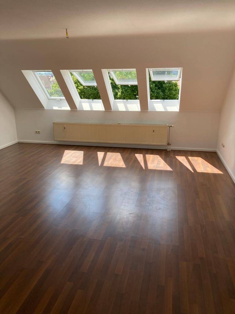 Helle 3‑Zimmer‑Wohnung mit TG‑Stellplatz & EK in Pforzheim Nordstadt, 75179 Pforzheim