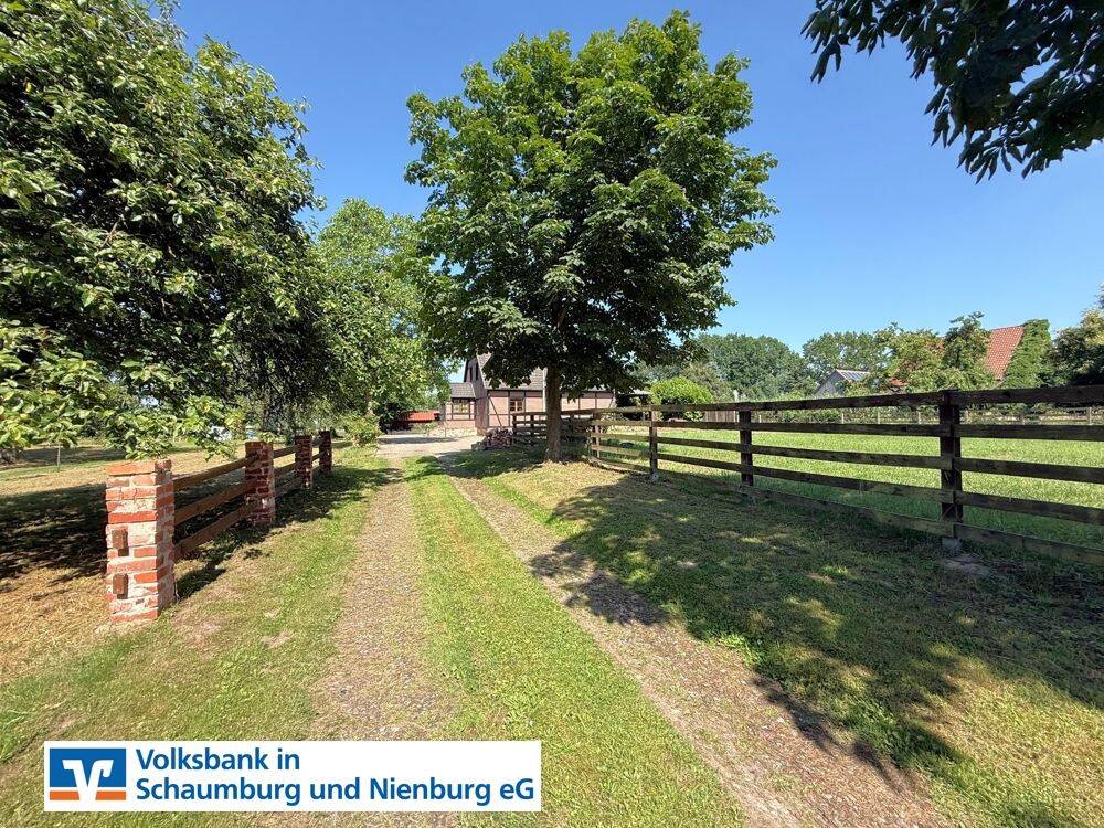 Modernisiertes Einfamilienhaus auf traumhaftem Grundstück, 31547 Rehburg-Loccum