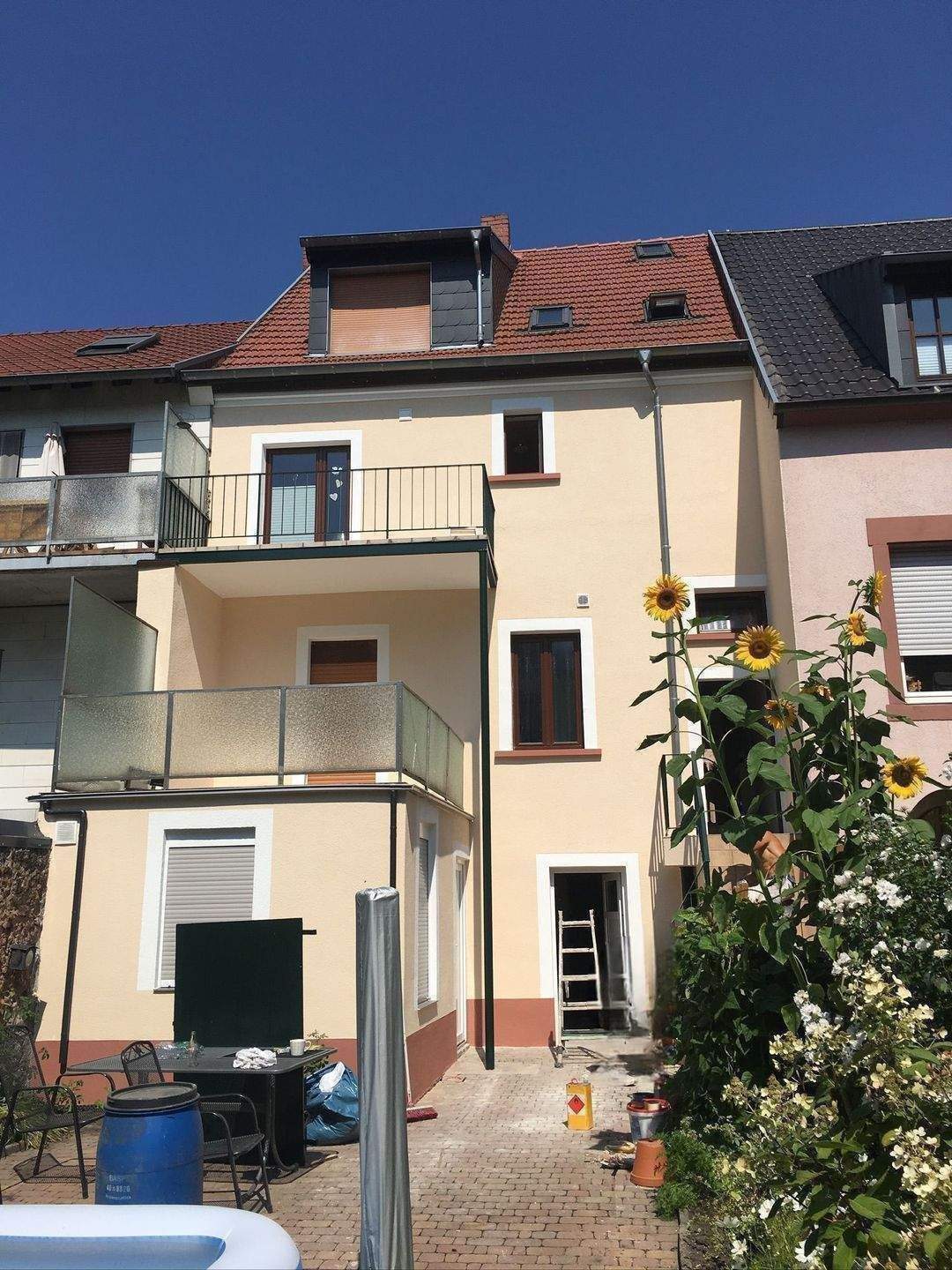 Top gepflegtes 1-2 FHS mit 2 Balkonen, Terrasse und Garten zum Stadtpark, in St. Ingbert mit direktem Zugang zur Gustav Claus Anlage, 66386 St. Ingbert (Sankt Ingbert)