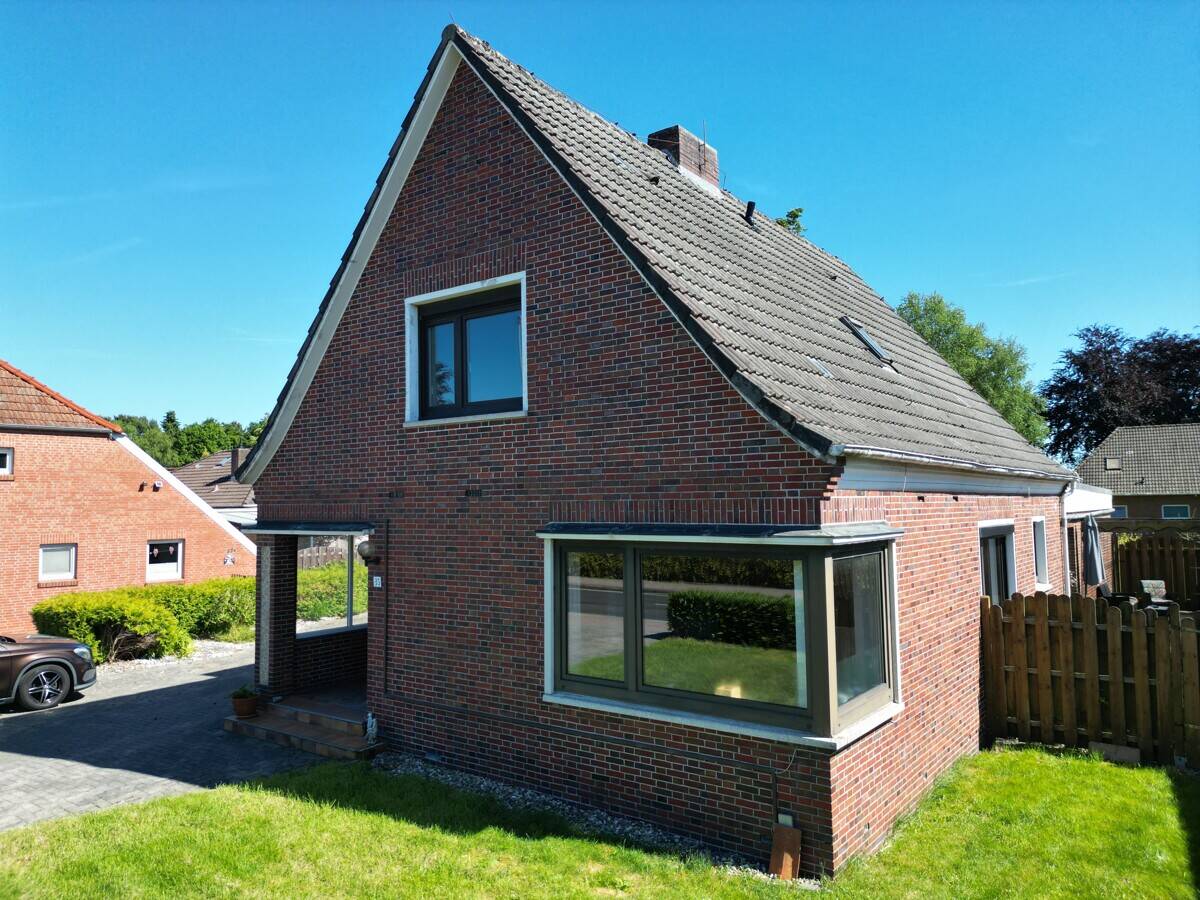 Einfamilienhaus mit Einliegerwohnung in guter – zentraler Wohnlage, 26802 Moormerland