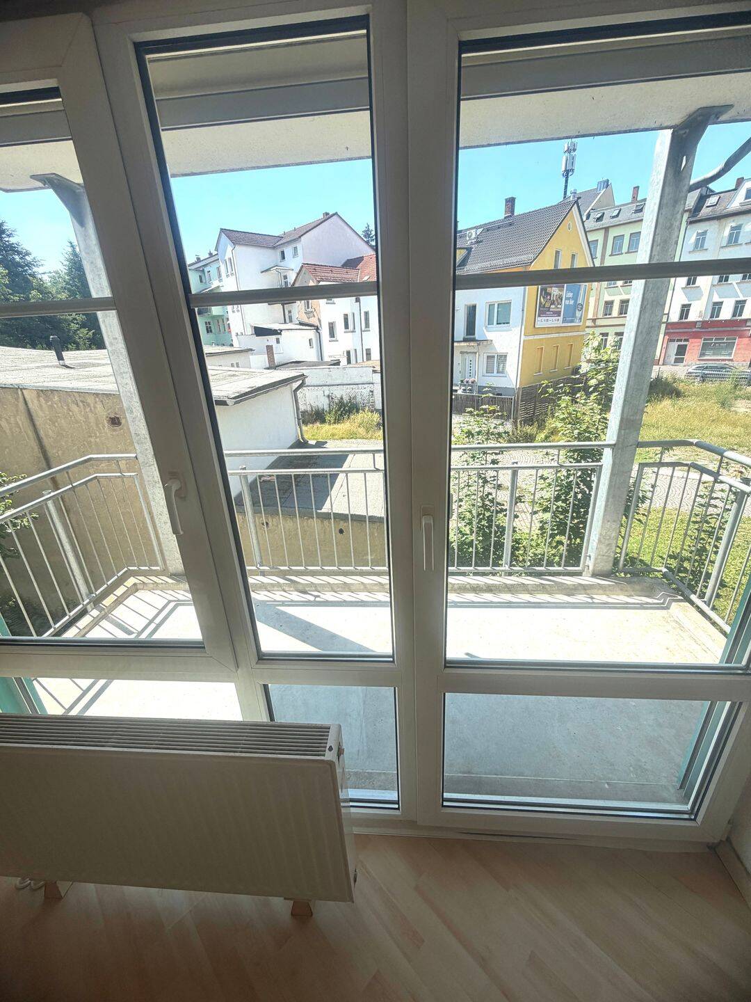 1-Zimmerwohnung mit Balkon, Einbauküche und Tiefgaragenstellplatz in Gera-Debschwitz, 7548 Gera