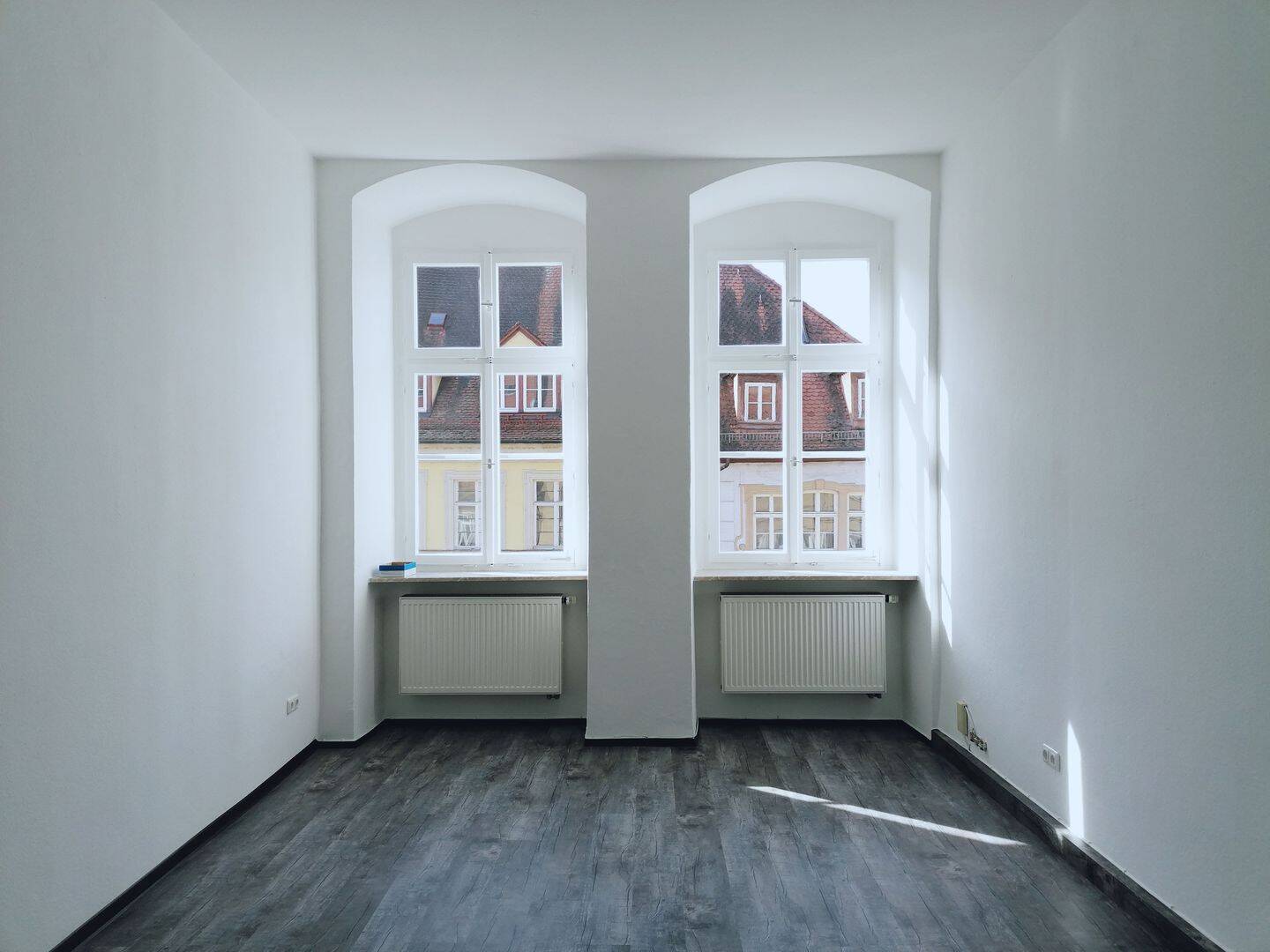 Großzügige, helle Altbau City-Wohnung: Lange Straße nach Süden, 96047 Bamberg (Bamberg Gaustadt)