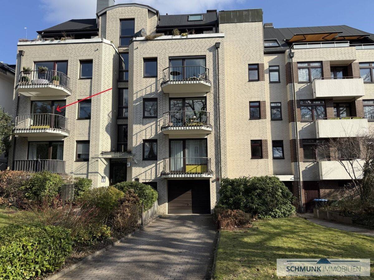 Zwei Balkone, Aufzug, Tiefgarage und ein ruhiger Blick ins Grüne in Hamburg Alsternähe, 22085 Hamburg (Hamburg-Nord Barmbek-Süd Uhlenhorst)
