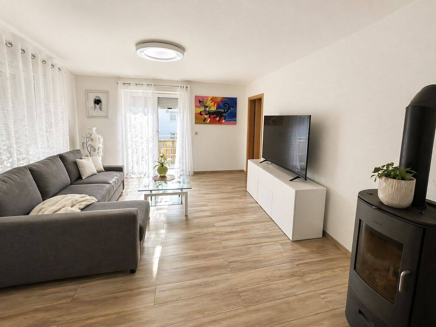 Attraktives Dreifamilienhaus nahe Ulm – 3 Einheiten, Top-Rendite und Eigennutzung möglich, 89231 Neu-Ulm