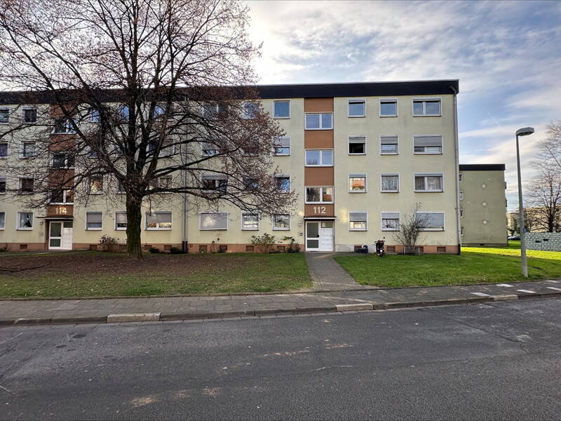 Geräumige 3-Zimmer-Wohnung mit Balkon in LEV. Steinbüchel!, 51377 Leverkusen (Alkenrath Manfort Schlebusch Steinbüchel)
