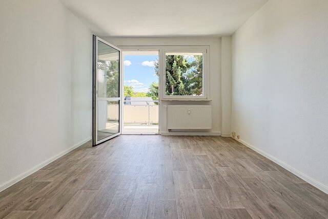 Kleines Wohlfühl-Zuhause mit Balkon – optimal für Singles!, 8547 Plauen