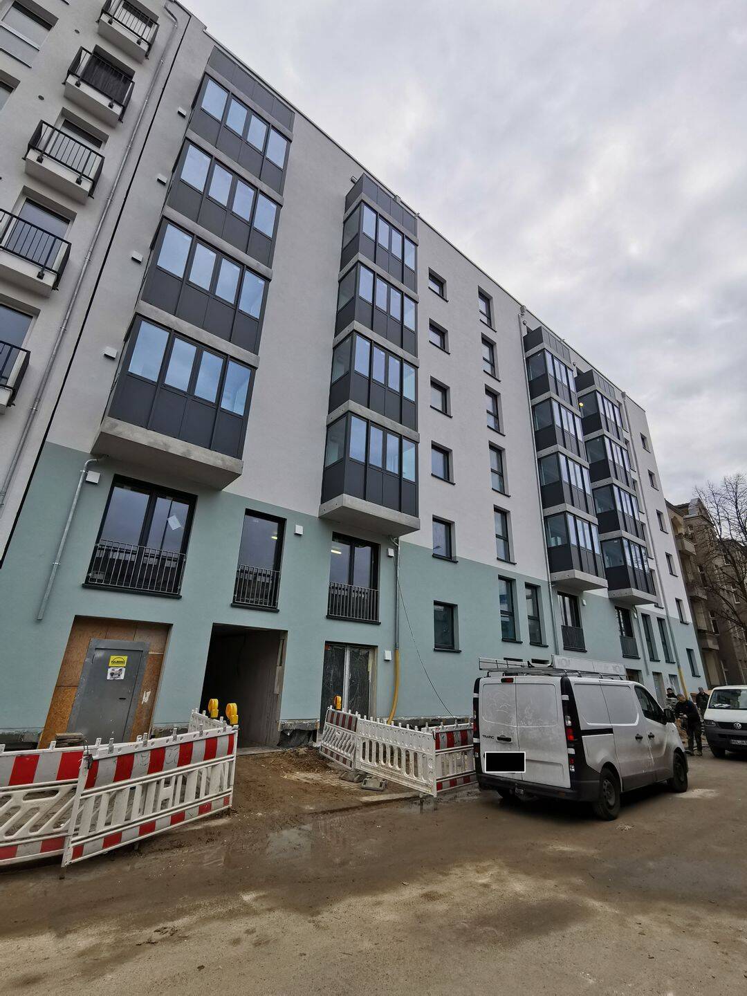 Erstbezug: schöne 21 m² 1-Zimmer-Wohnung mit Einbauküche, Balkon und angrenzender Dachterrasse in Schöneberg, Berlin, 12157 Berlin (Tempelhof-Schöneberg Friedenau Kolonie Grüne Aue Schöneberg Steglitz)