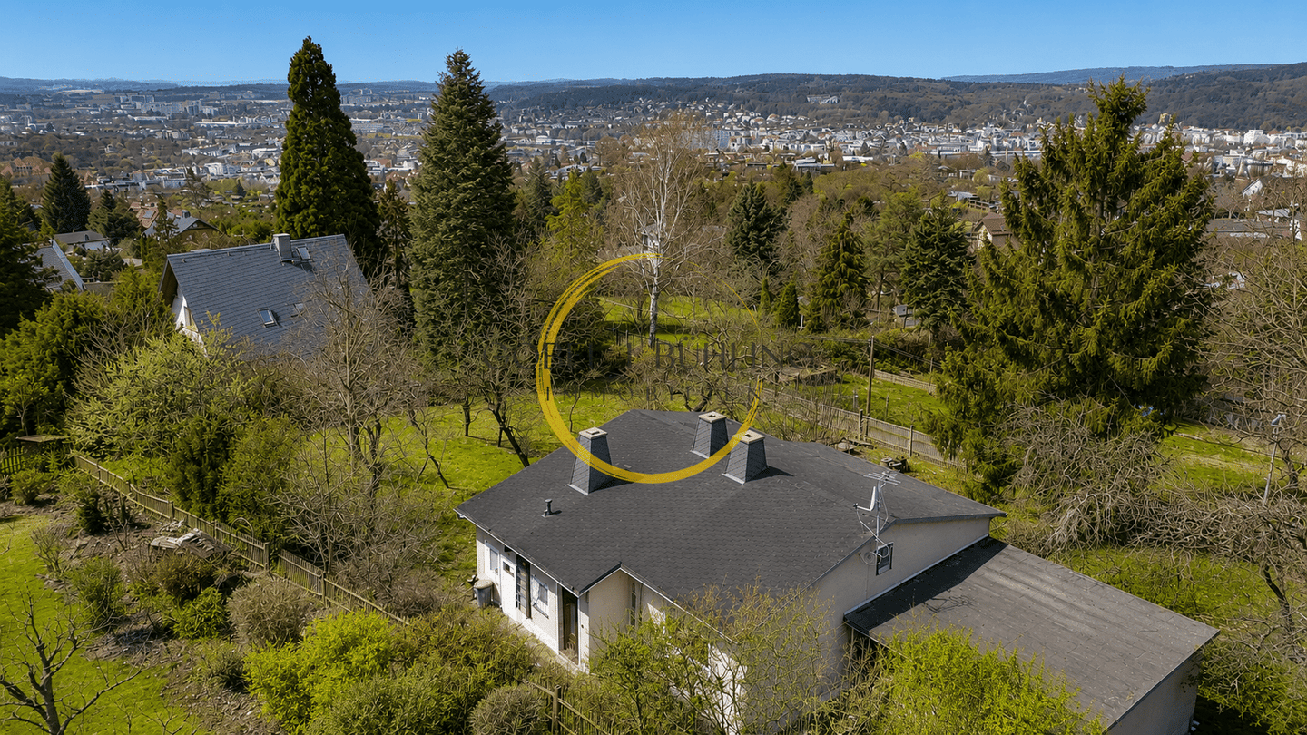Einmalige Chance! 1.547 m² Grundstück mit Bungalow zum Ausbau am Ferberturm in Gera, 7546 Gera