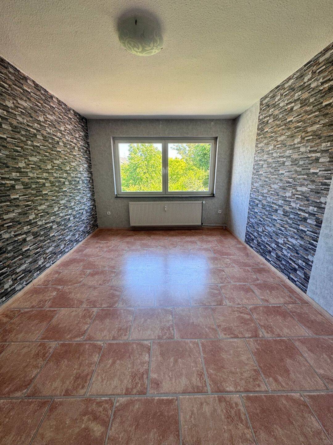 Hübsche 2,5 Raum Wohnung in ruhiger Lage von Mittelmeiderich, 47137 Duisburg (Mittelmeiderich Obermeiderich Untermeiderich)