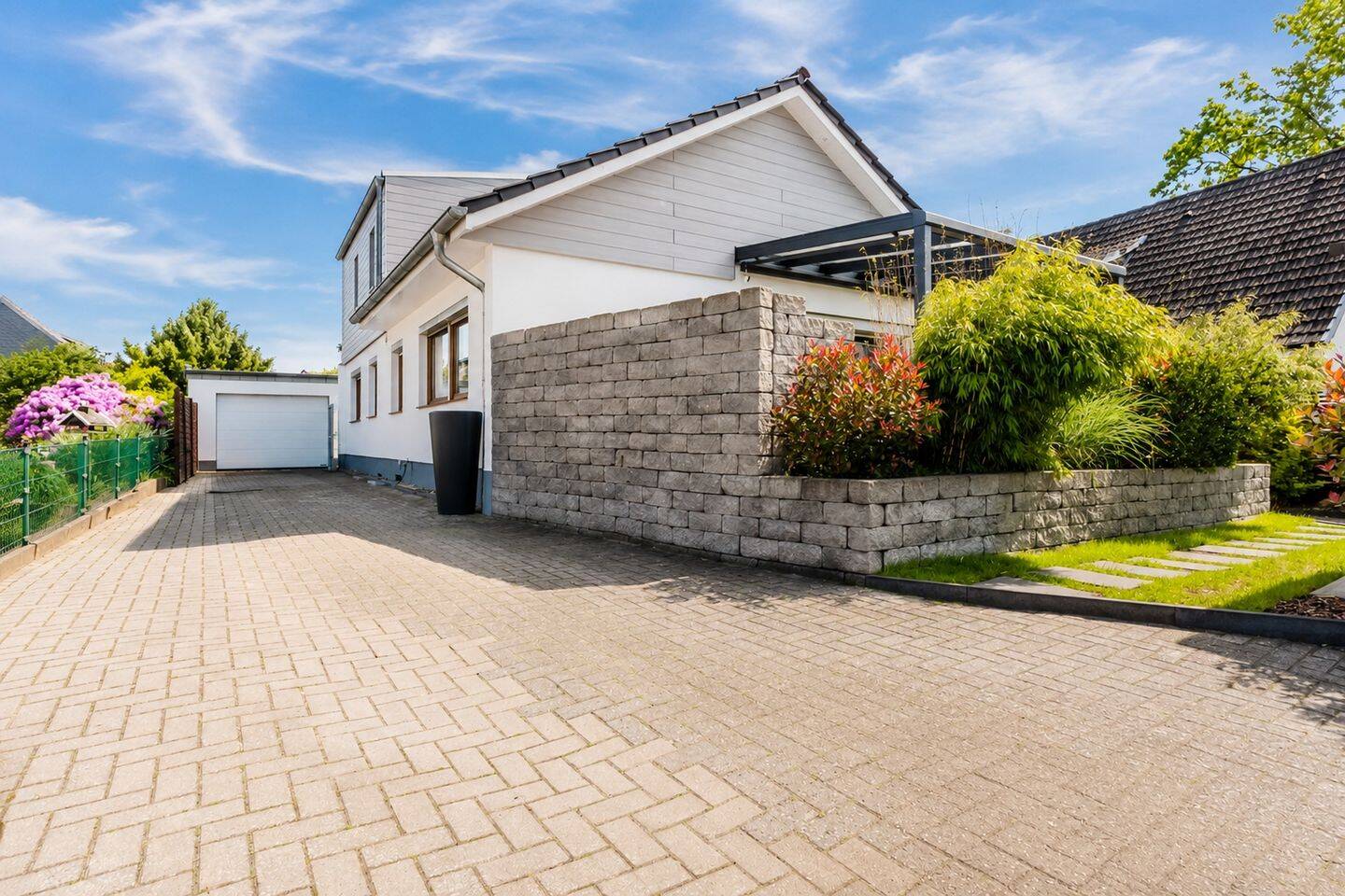 Modernisiert. Großzügig. Familienfreundlich – Direkt einziehen und sich zuhause fühlen, 28832 Achim