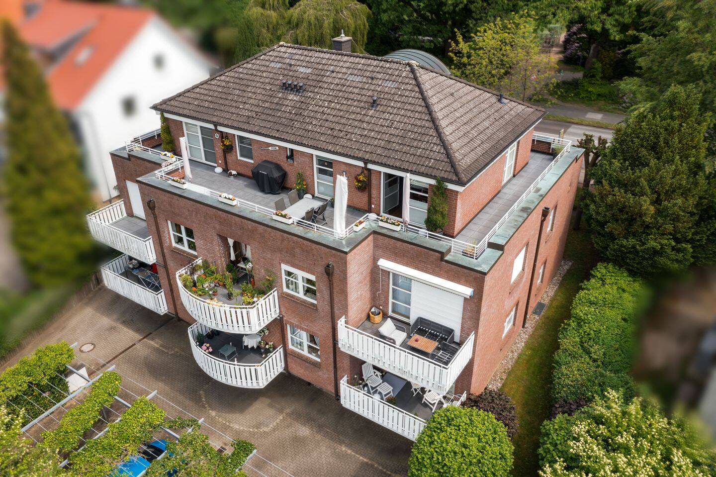 Vermietete Penthouse-Wohnung mit großzügiger Terrasse und naturnahem Wohnambiente in begehrter Lage von Harburg, 21077 Hamburg (Harburg)