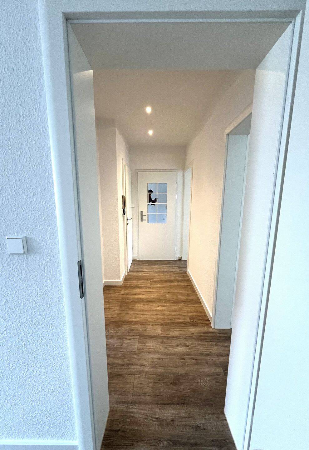 Ihr neues Zuhause auf 60 m² – modernisiert, hell und sofort bezugsfrei + Stellplatz, 4571 Rötha