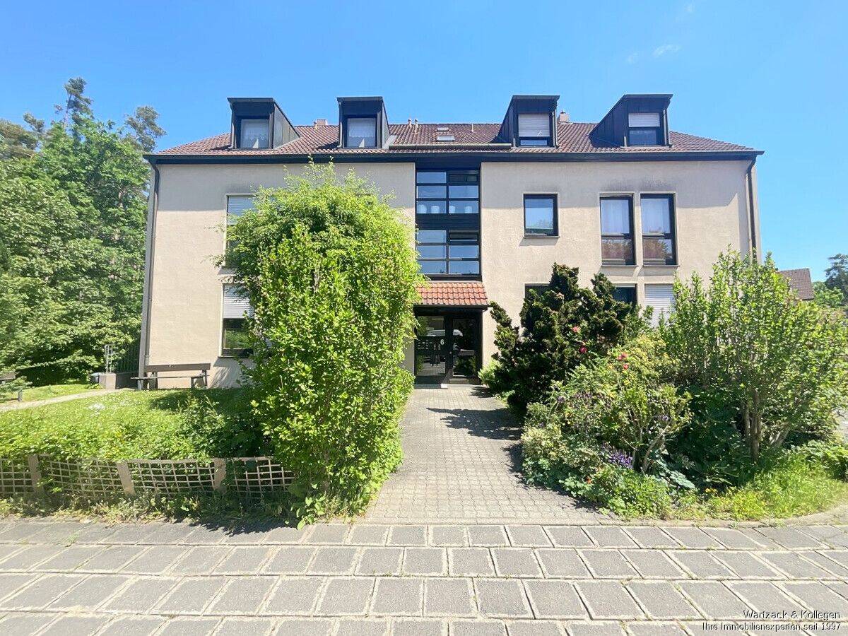 Homebase: 2-Zimmer-Wohnung mit Balkon und Einzelgarage in Schwanstetten, OT Schwand, 90596 Schwanstetten