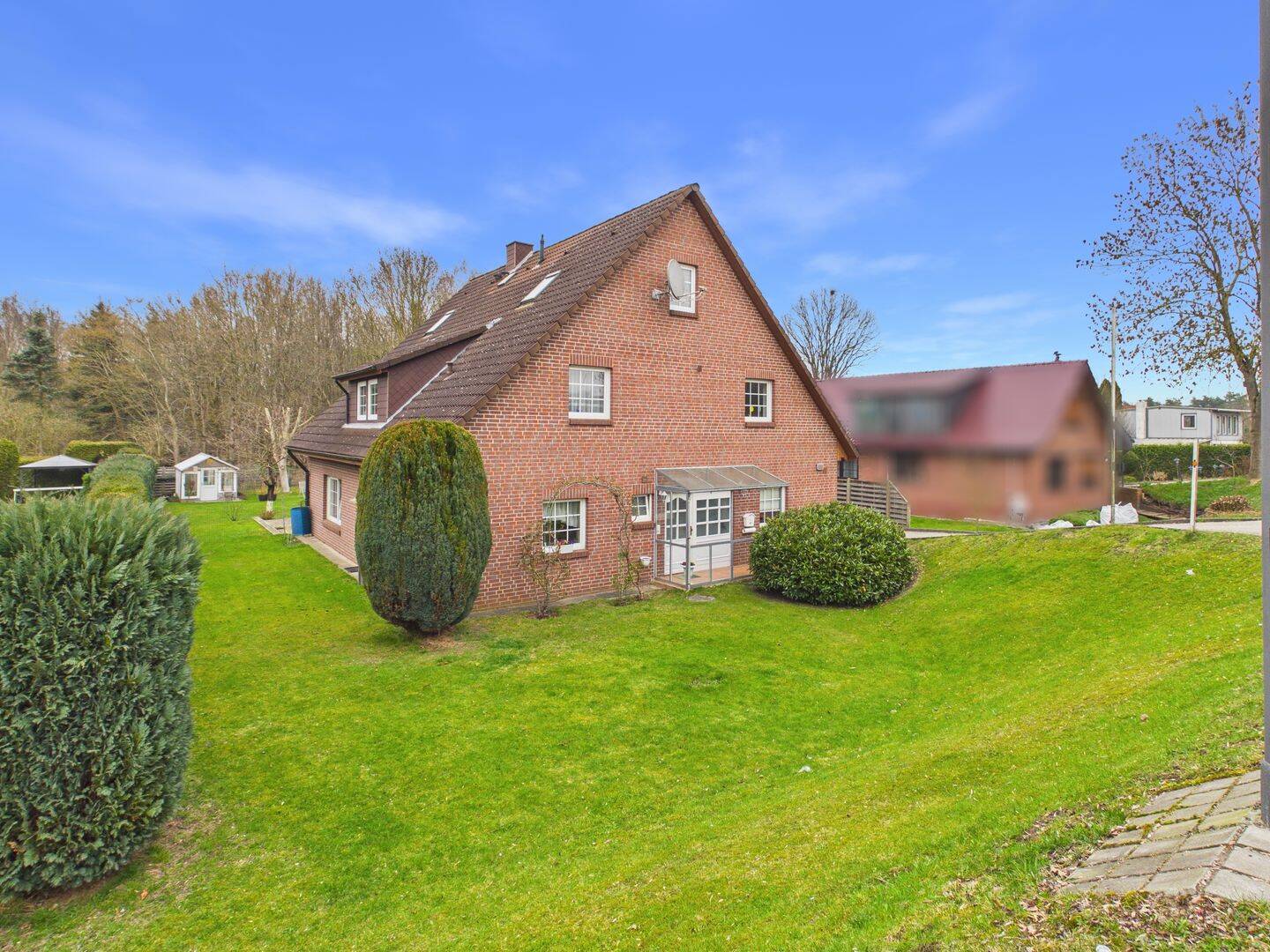 Zweifamilienhaus mit Garten, Waldlage & Ausbaupotenzial!, 21037 Hamburg (Bergedorf)