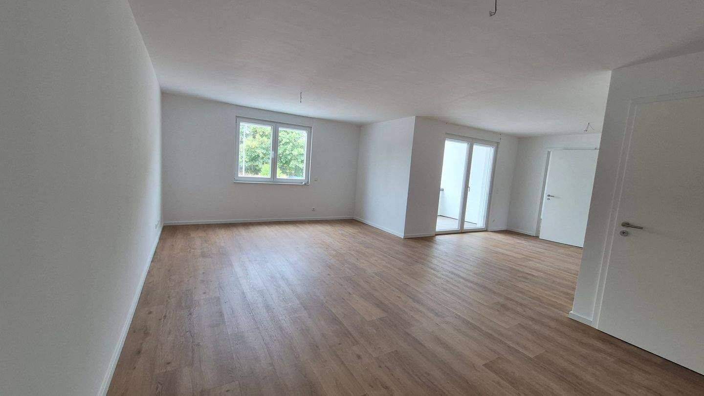 Freie Bes. Dienstag von 18 – 19 Uhr ! Moderner Wohnraum mit gelungener Grundrisslösung  ! Loggia und Stellplatz !  Energieausweis A+ !, 41352 Korschenbroich