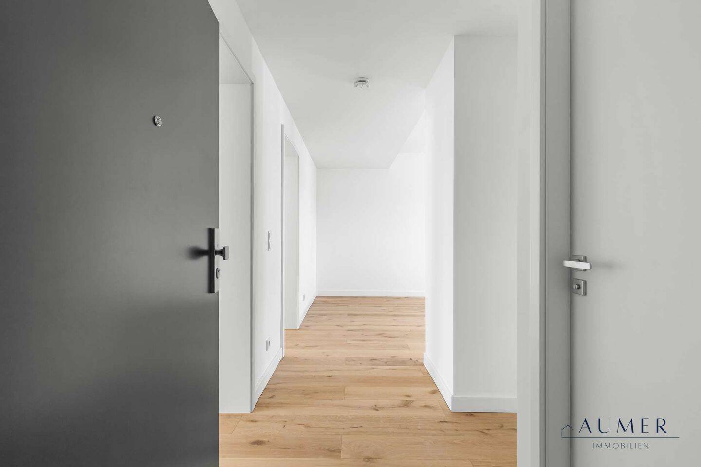 Lichtdurchflutete 3-Zimmer-Wohnung mit Balkon und Abendsonne, 13355 Berlin (Mitte Gesundbrunnen Prenzlauer Berg Wedding)