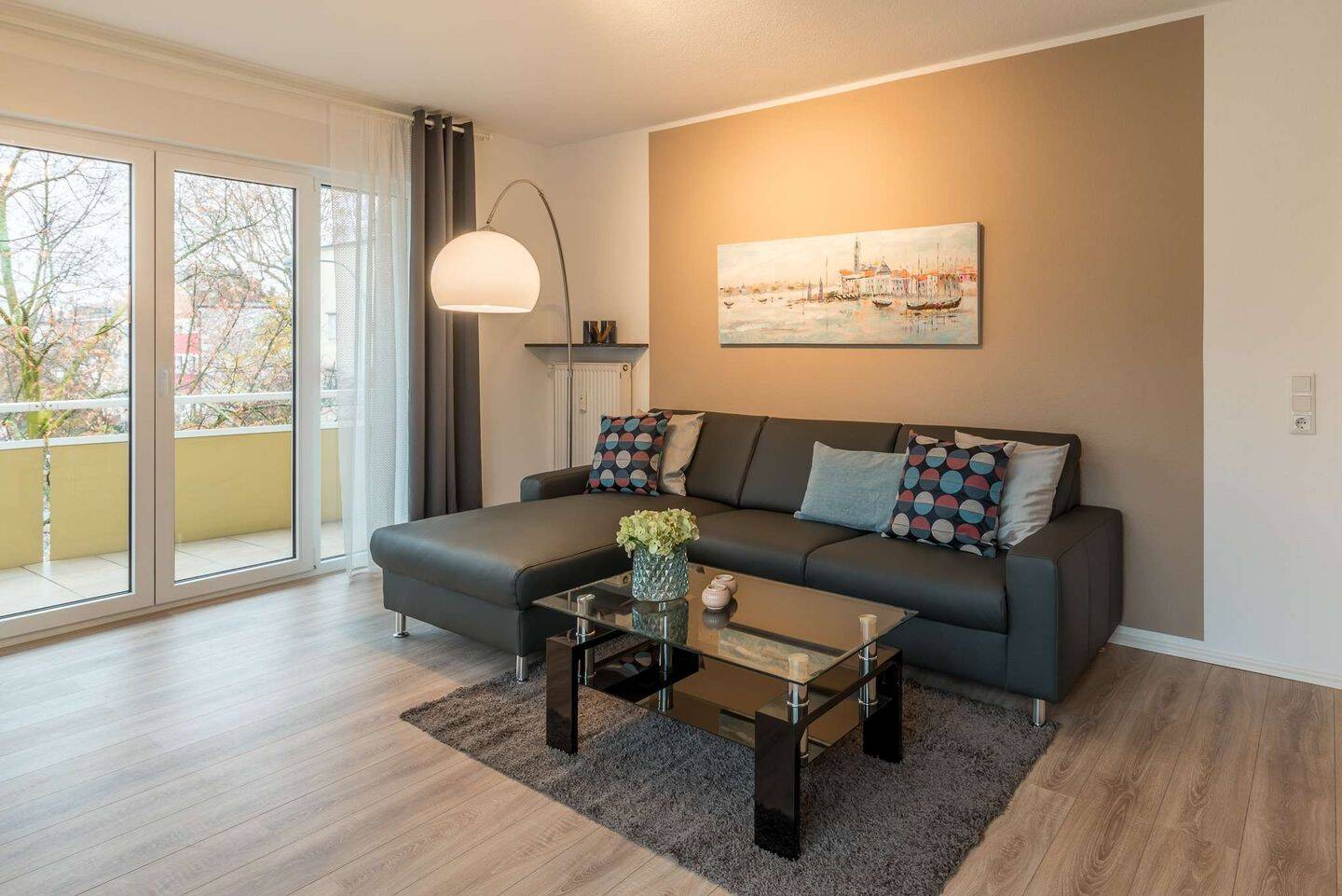 Großzügige Maisonette Wohnung mit Balkon, 60433 Frankfurt am Main (Bonames Dornbusch Eschersheim Frankfurter Berg Preungesheim)