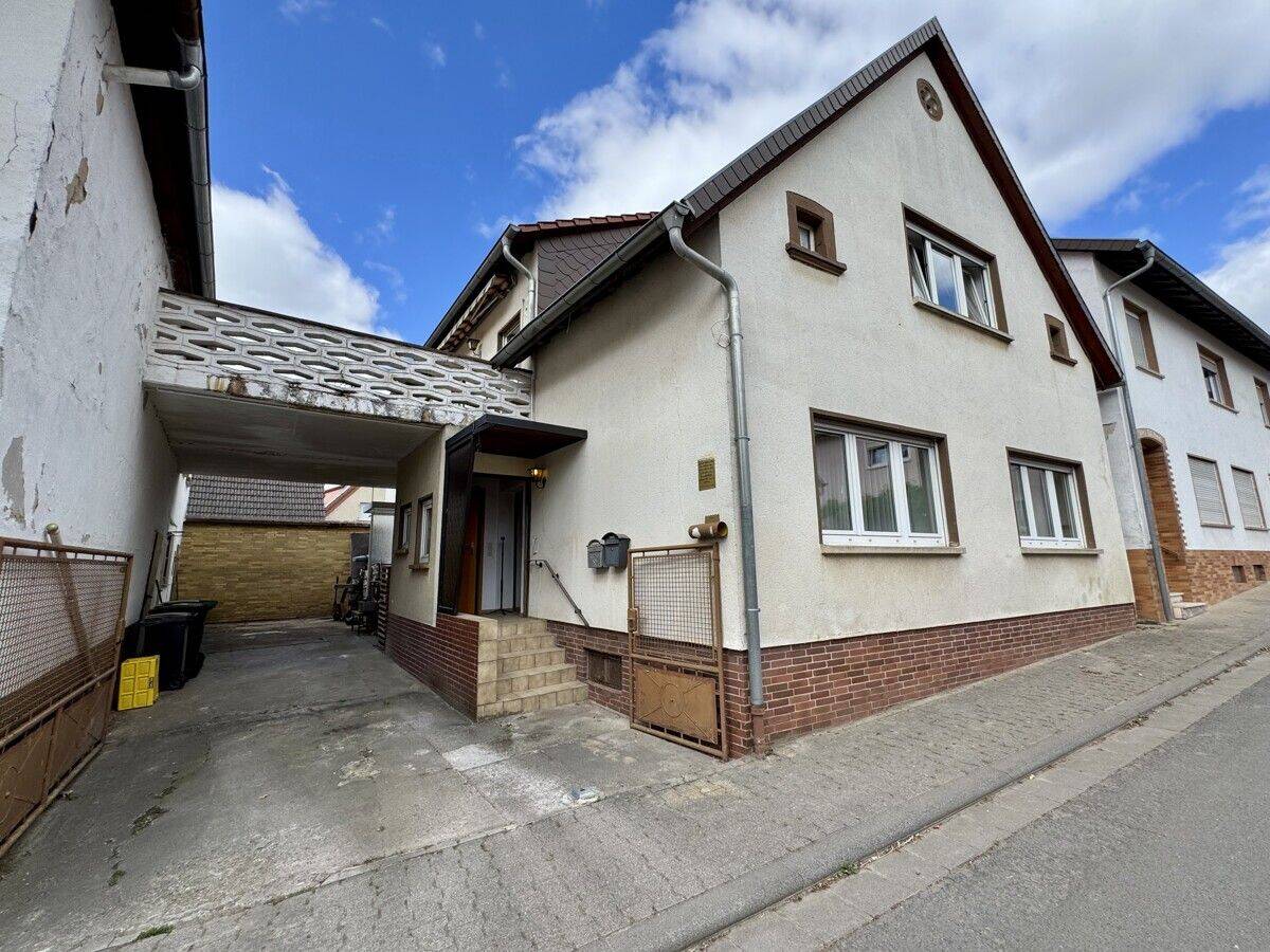 Einfamilienhaus mit Einliegerwohnung, 67308 Bubenheim