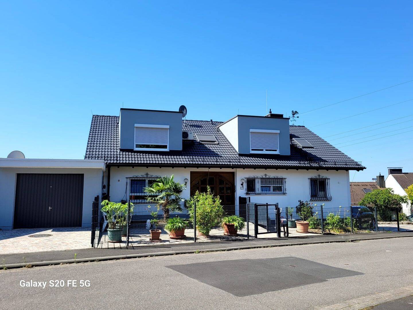 Exklusives Einfamilienhaus in Kleinostheimer Bestlage Im Wingert mit riesiger Terrasse und Loggia, 63801 Kleinostheim