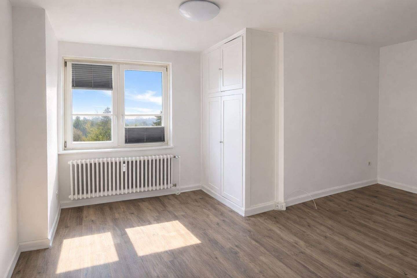 PERSONALWOHNUNG, 4 ZIMMER, MODERNISIERT, 25899 Niebüll