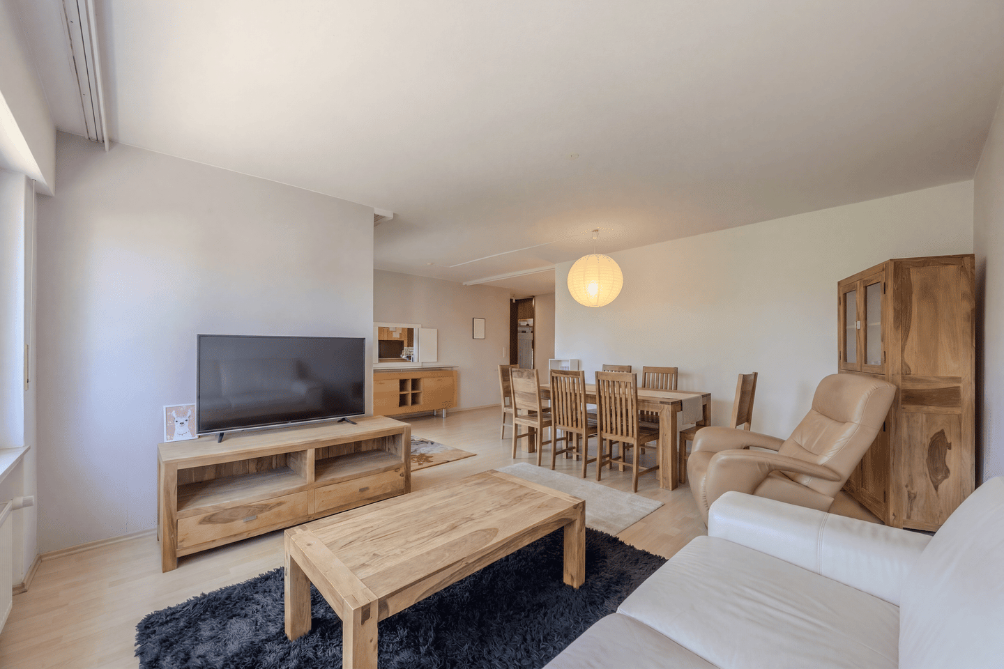 Wohnen im Grünen: 4-Zimmer-Wohnung mit Loggia in Bad Soden, 65812 Bad Soden am Taunus