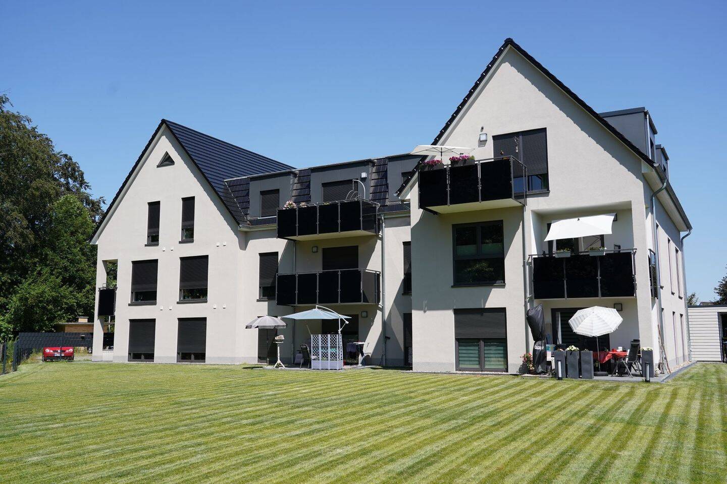 * Barrierefreies u. seniorengerechtes Wohnkonzept * – moderne 2- Zimmer-Wohnung in Hämelerwald