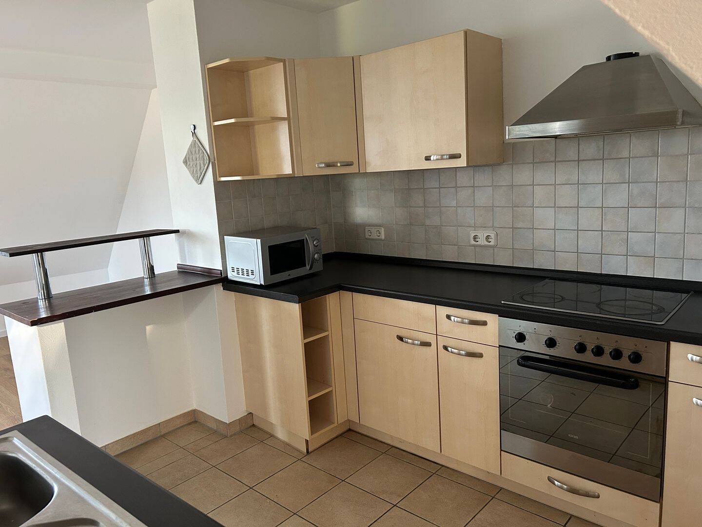 Attraktive Lage – Natur und Stadt perfekt kombiniert, Wohnung in Efferen, 50354 Hürth