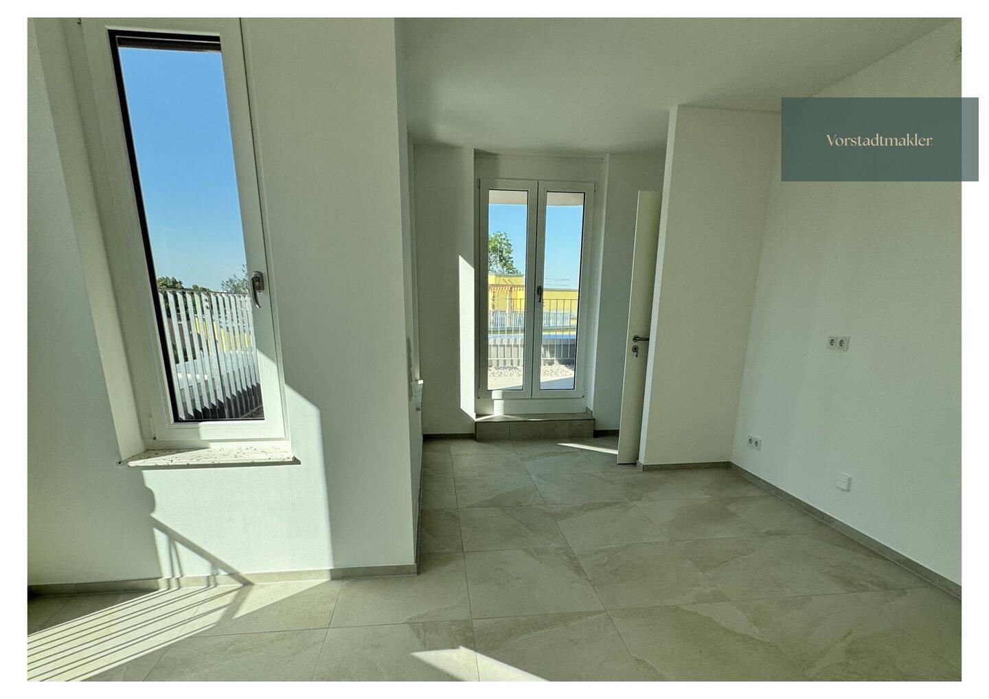 Neubau Erstbezug: Großzügige 2,5-Zimmer-Wohnung mit Dachterrasse, 81673 München (Berg am Laim)