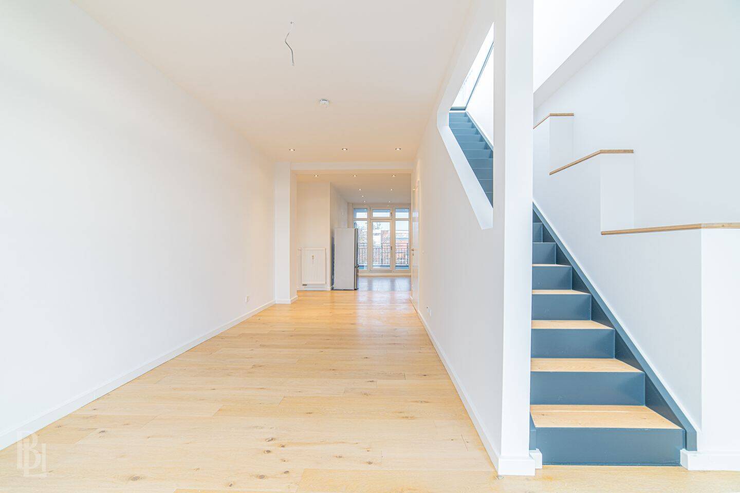 Skyline-Feeling auf 111 m² – exklusives Dachgeschoss mit spektakulärer Panorama-Dachterrasse, 10245 Berlin (Friedrichshain-Kreuzberg Friedrichshain)