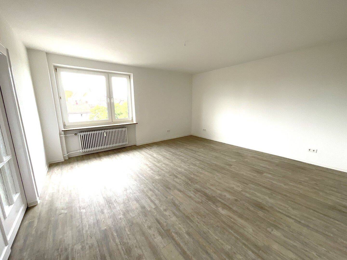 KS an CS, MB 01.09.26, umgeschlüsselt 07.08.26, 3-Zimmer-Wohnung in zentraler Lage, 90443 Nürnberg