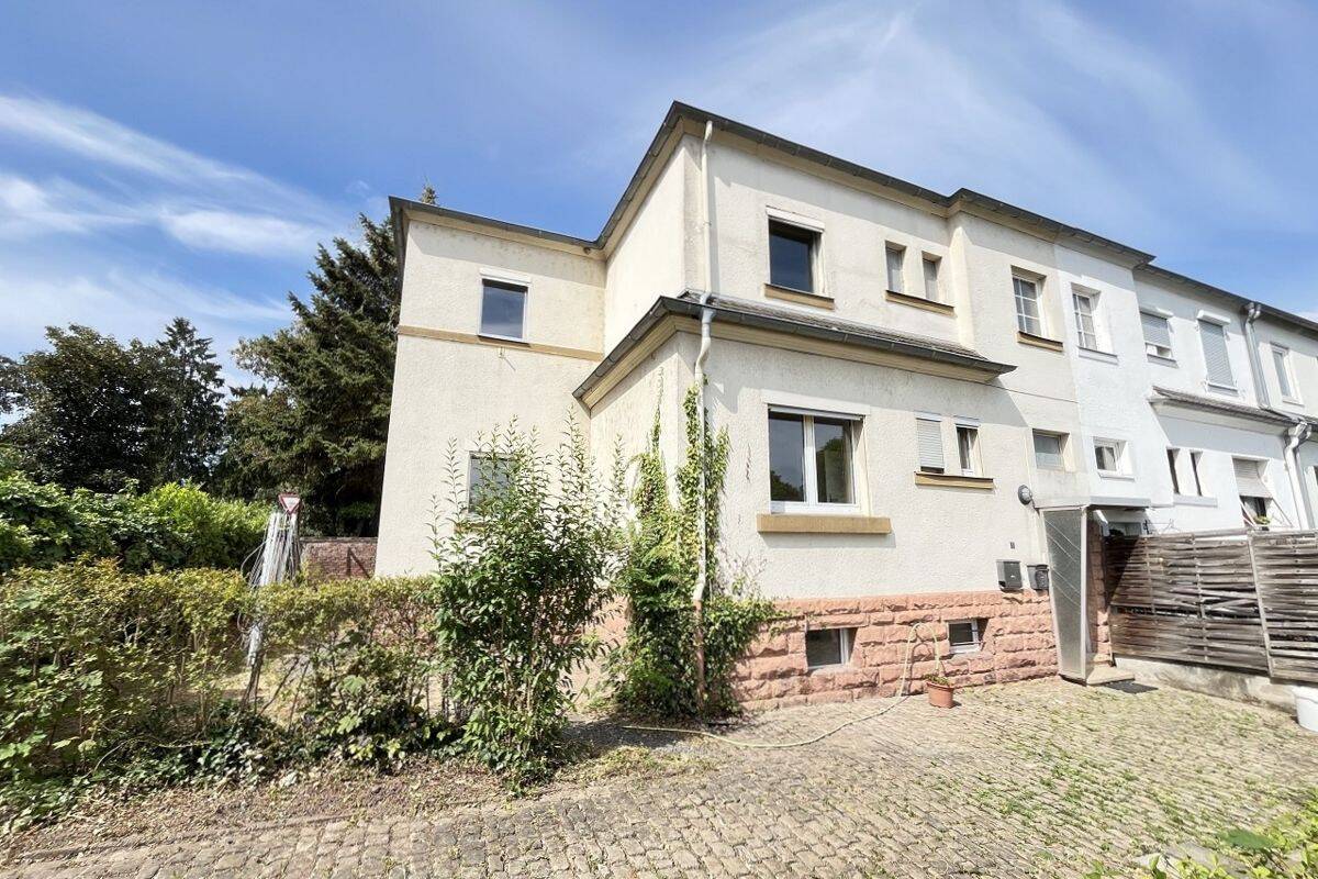 Stadthaus mit großem Grundstück in ruhiger Lage von Trier-Nord, 54292 Trier (Eitelsbach Ruwer Trier-Nord)