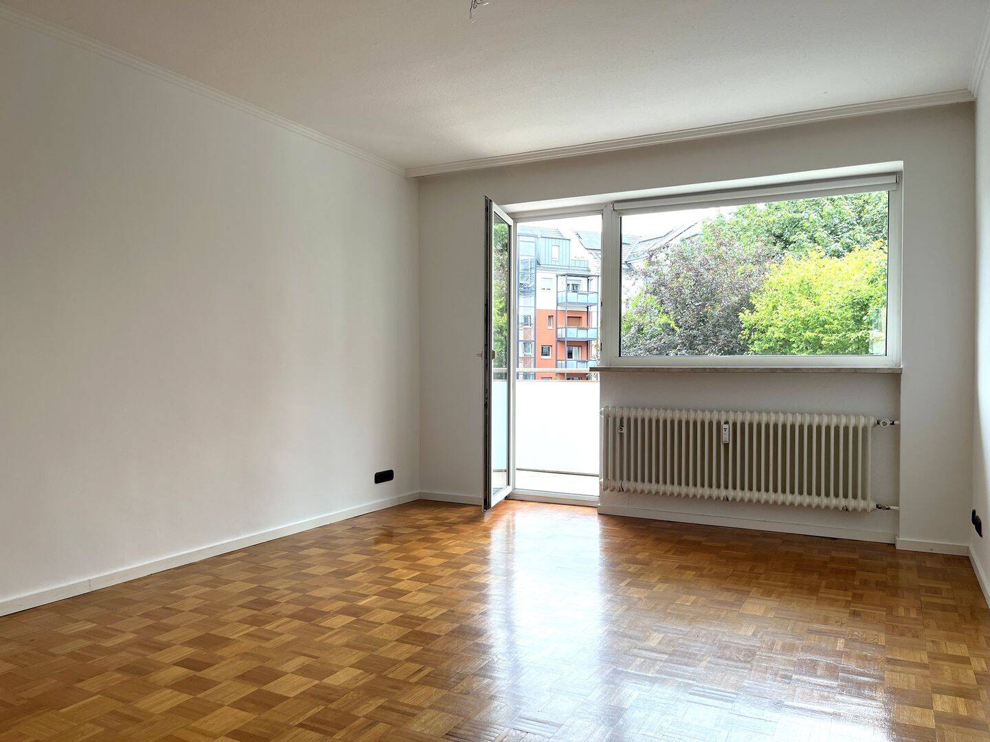 F-Nordend: Hübsche 2-Zimmerwohnung mit Balkon und Einbauküche, 60318 Frankfurt am Main (Innenstadt Nordend-Ost Nordend-West)