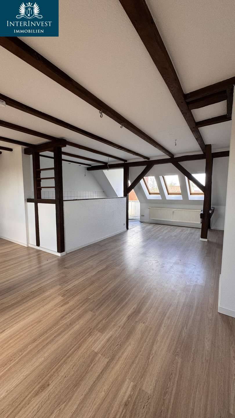 Helle Maisonette-Dachgeschosswohnung mit Balkon & Loft-Charakter, 39124 Magdeburg (Neue Neustadt)